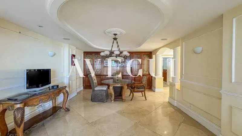 Триплекс 1077 м² с балконом — photo 11