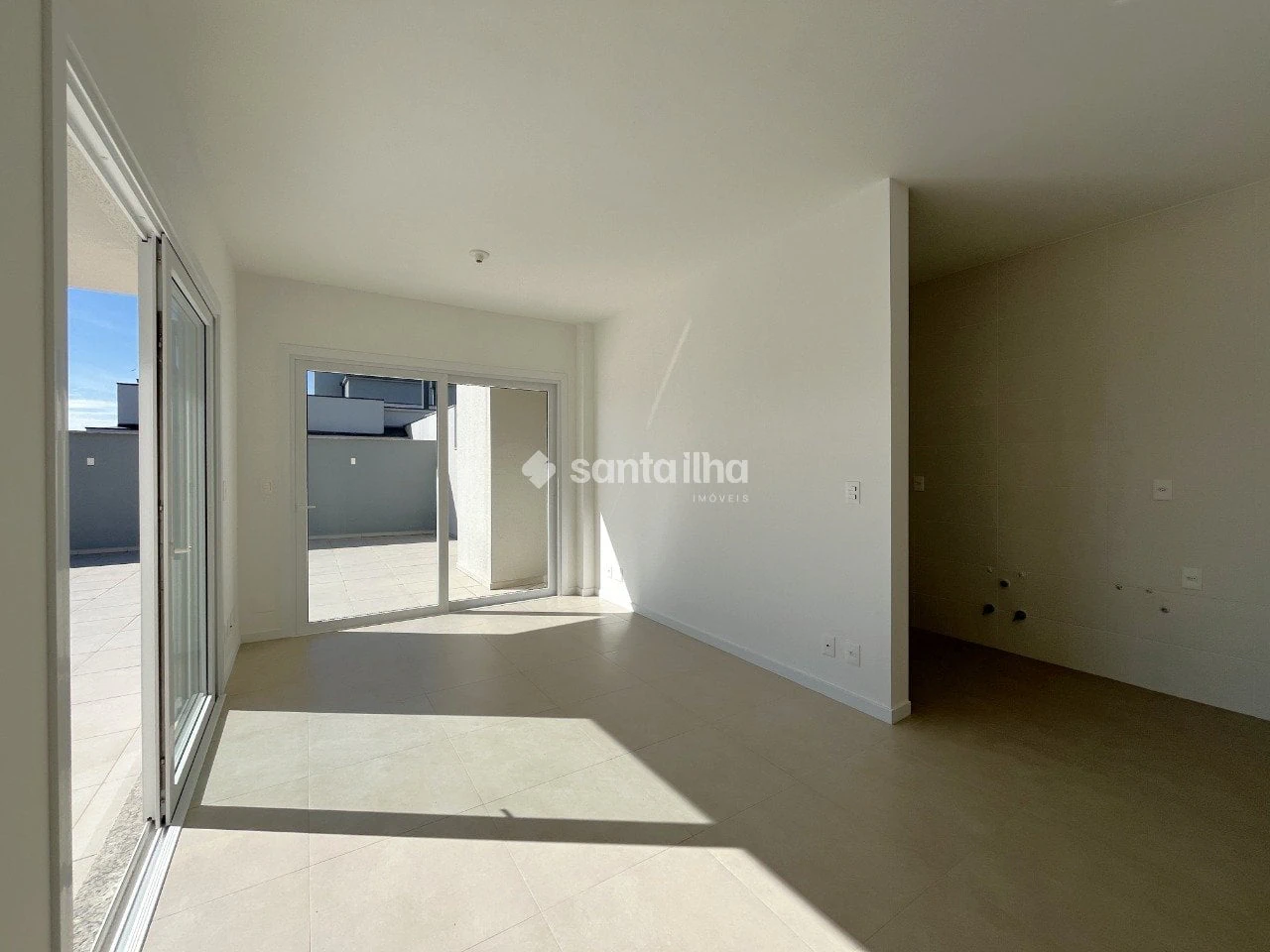 Вид на воду та 3 спальні: квартира 192 м² — photo 9