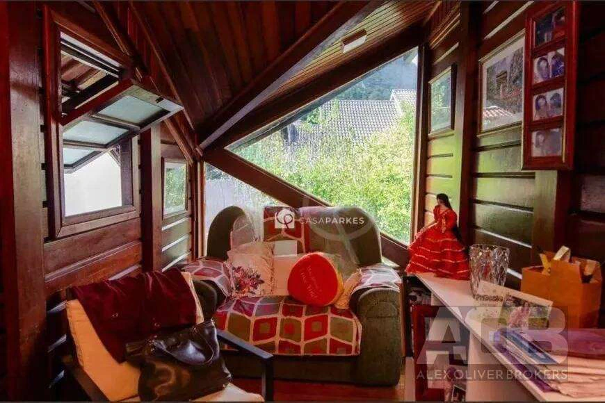 Furnished 3-suite house with 250 m² and 5 baths — photo 10