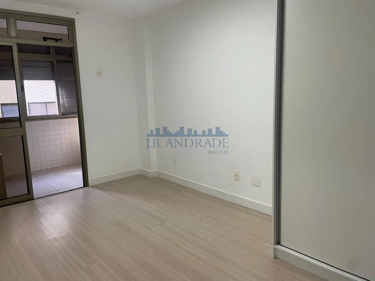 Apartamento mobiliado com 3 quartos e 5 banheiros — photo 22