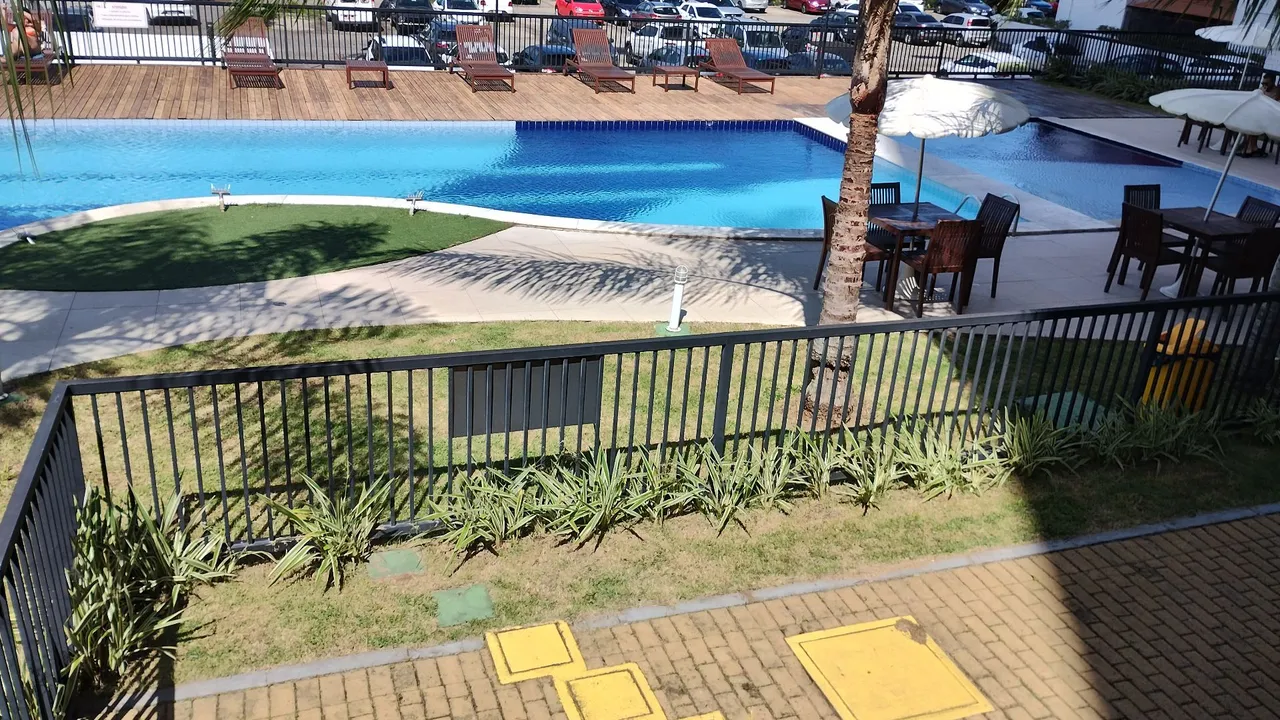 2-bedroom apartment with a washing machine in João Pessoa — photo 9