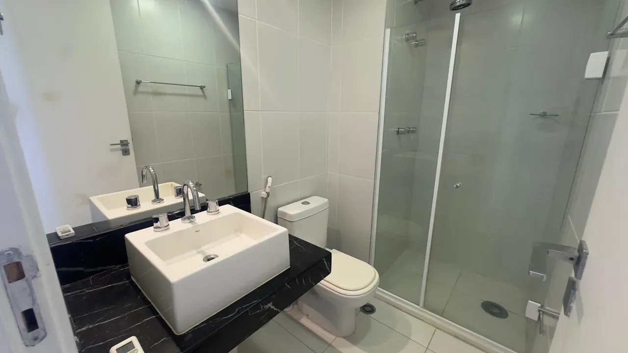 Rental apartment with 3 bedrooms and 4 bathrooms — photo 27