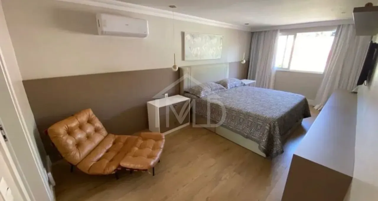 Мебльований будинок 500 м² з 4 спальнями-сюїтами — photo 5
