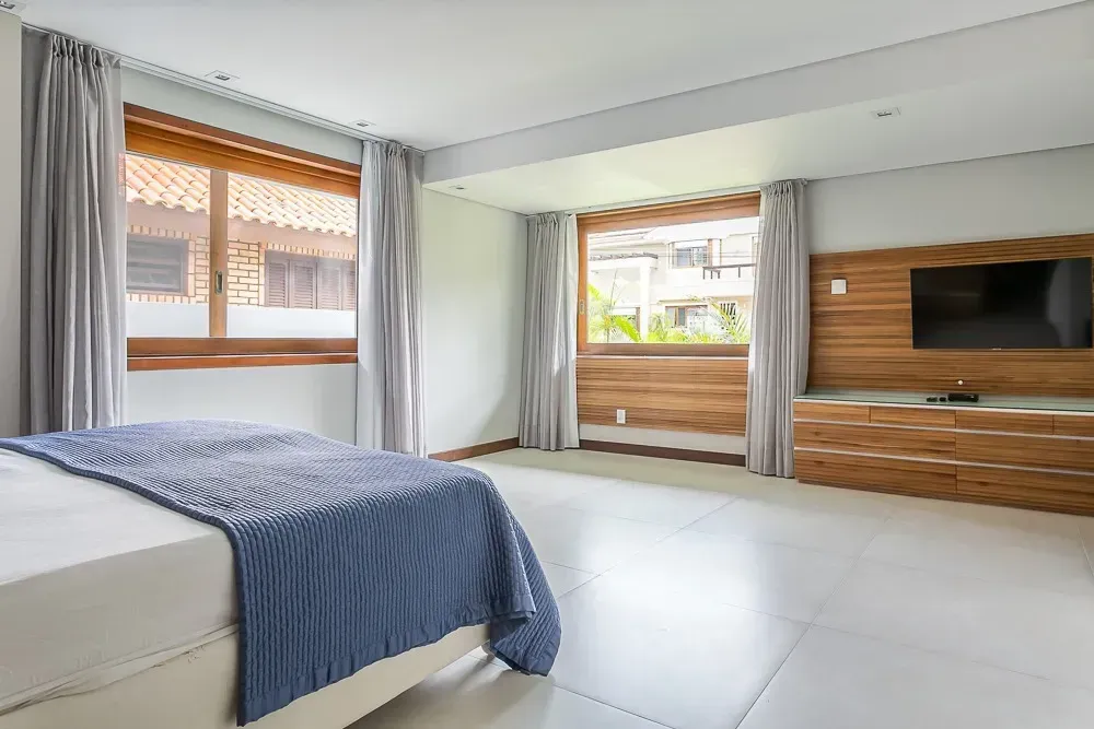 Furnished house with 7 bedrooms and 700 m² — photo 5