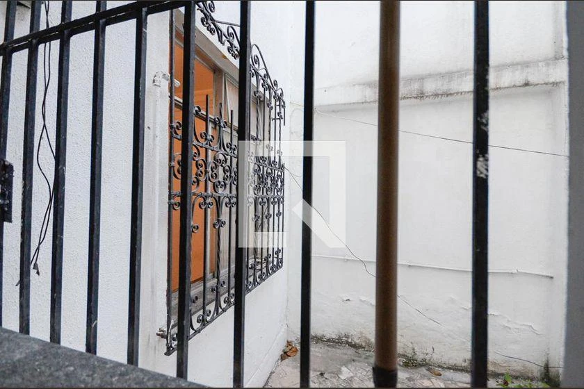 Rental house with 8 bedrooms and 8 bathrooms — photo 13