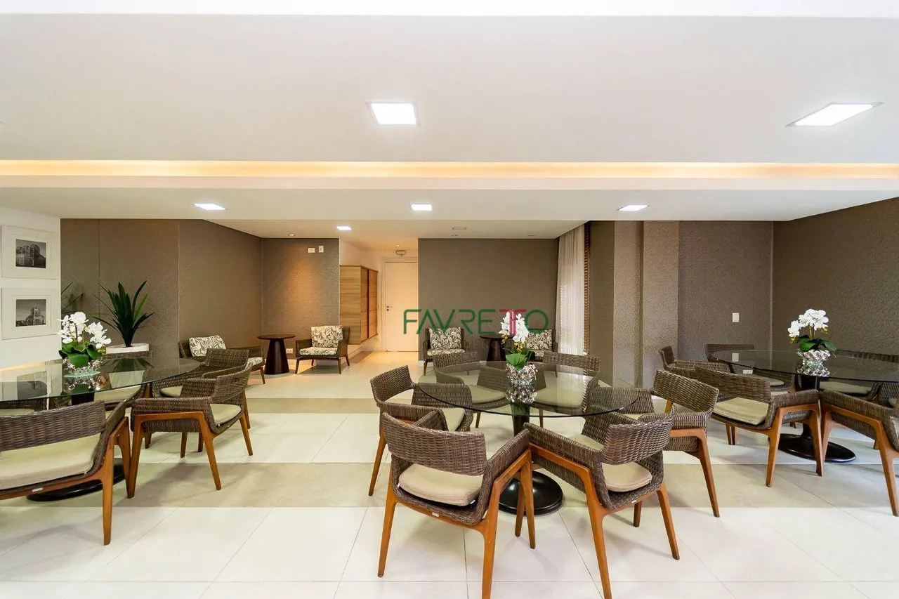 Departamento con balcón cerrado con vidrio en Curitiba — photo 16