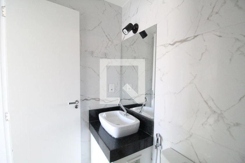 2-bedroom apartment, 1 with its own bathroom, 75 m² — photo 33
