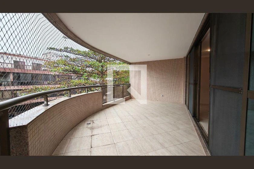 Apartamento com 3 suítes, varanda e 193 m² — photo 11