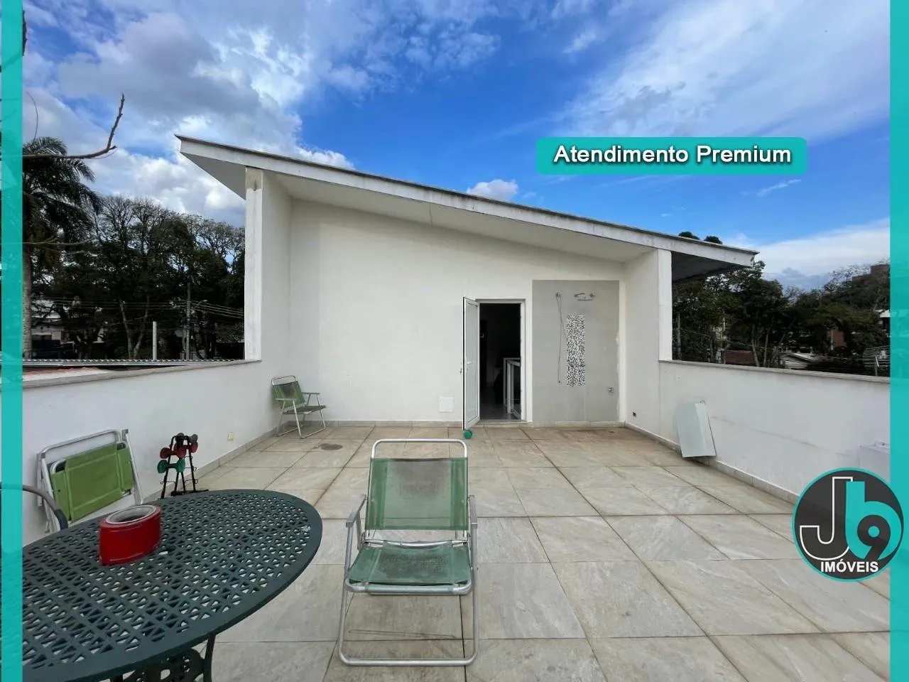 389 m² house with 4 bedrooms and an open-plan kitchen — photo 52