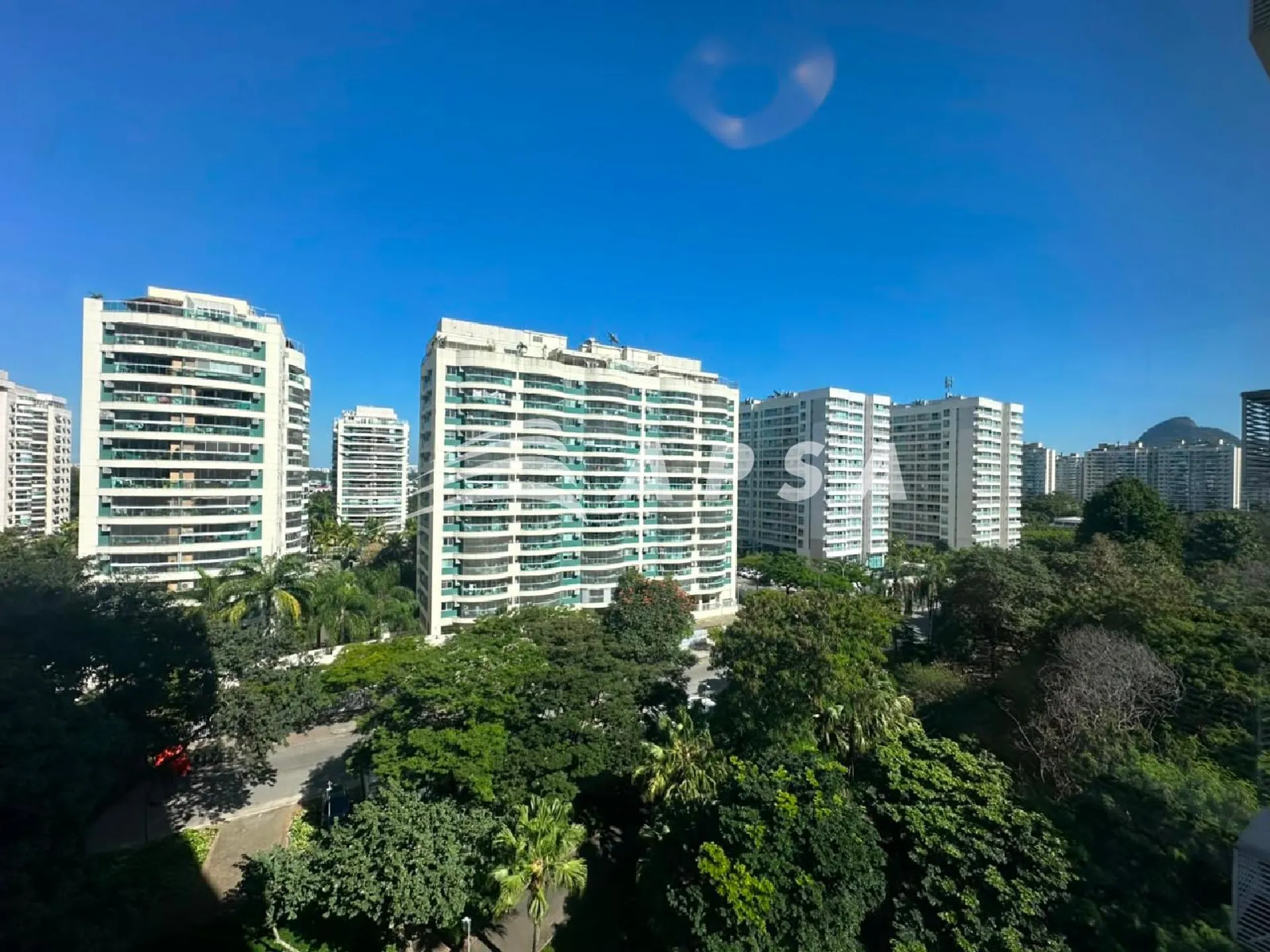 Apartamento de 3 quartos com cozinha americana e varanda — photo 32