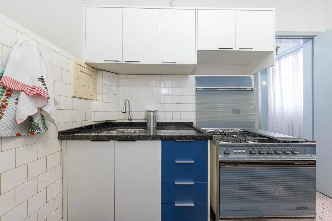 Furnished apartment, 97 m², with a bathtub — photo 66