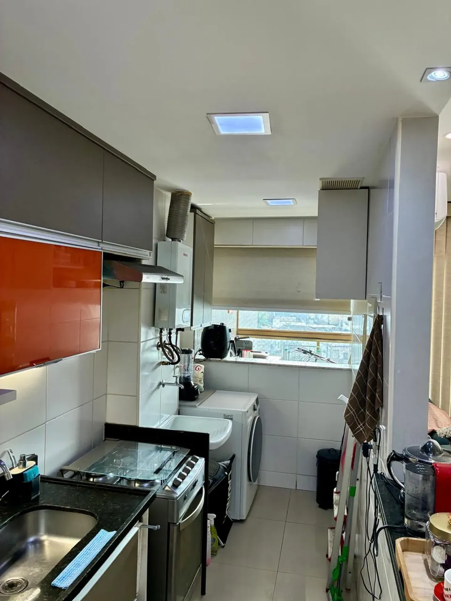 Furnished 2-bedroom apartment with en-suite and parking — photo 8