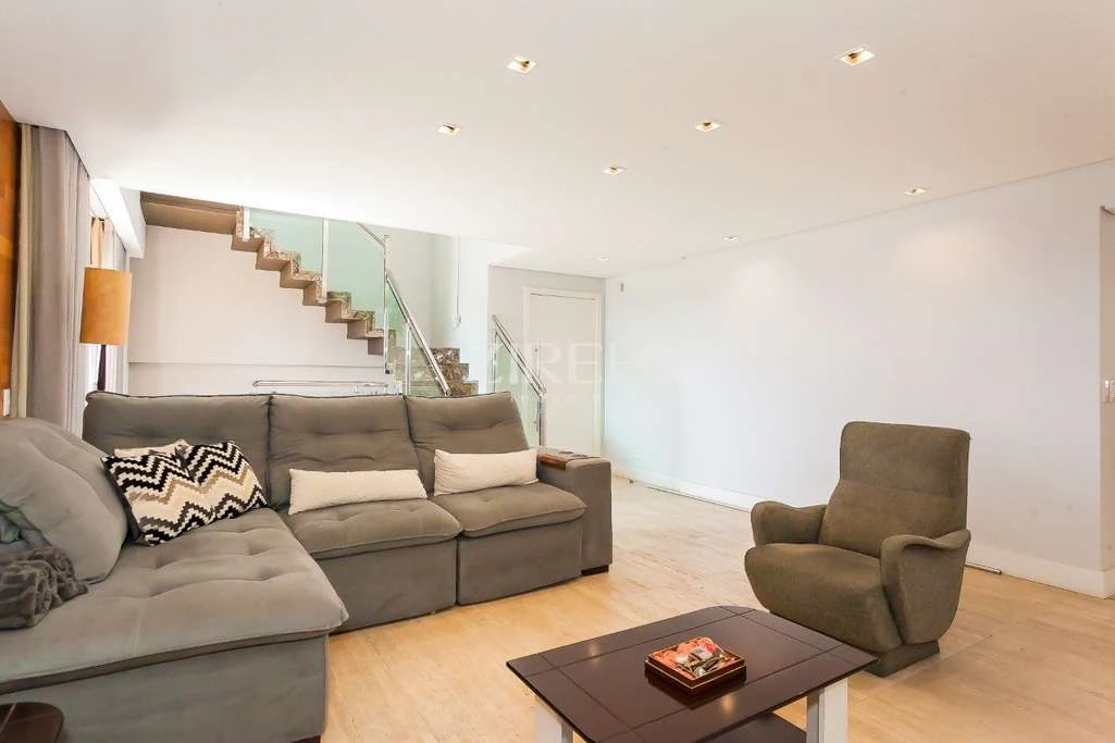 Furnished triplex penthouse with 4 en-suite rooms — photo 3