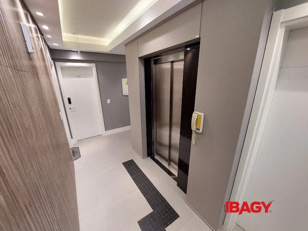 Apartamento amueblado de 2 dormitorios y 44 m² — photo 21