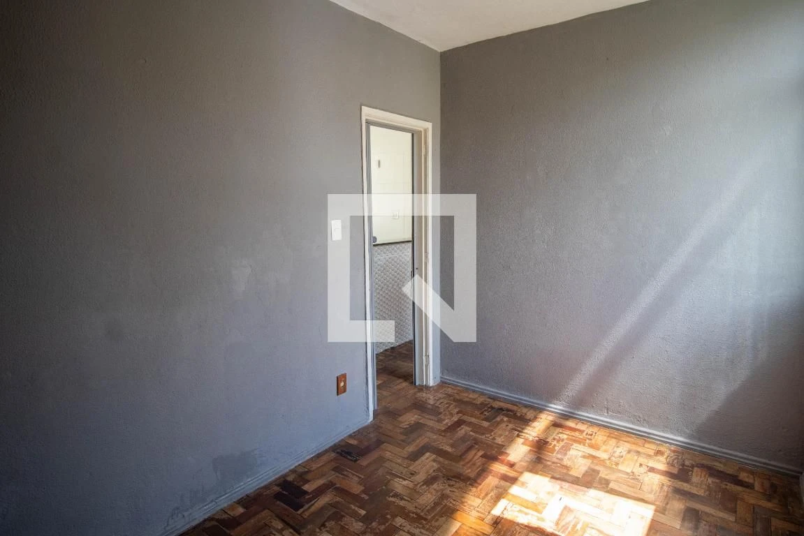 Departamento de 1 dormitorio con piso de madera o laminado — photo 15