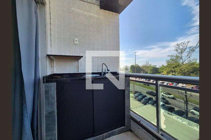 Furnished apartment with a glassed-in balcony — photo 6