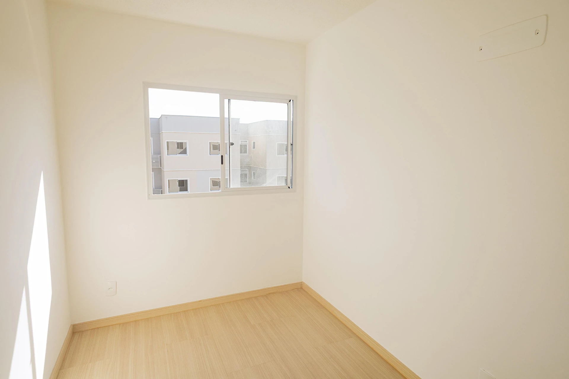Apartment for rent with 2 bedrooms and a condo pool — photo 15