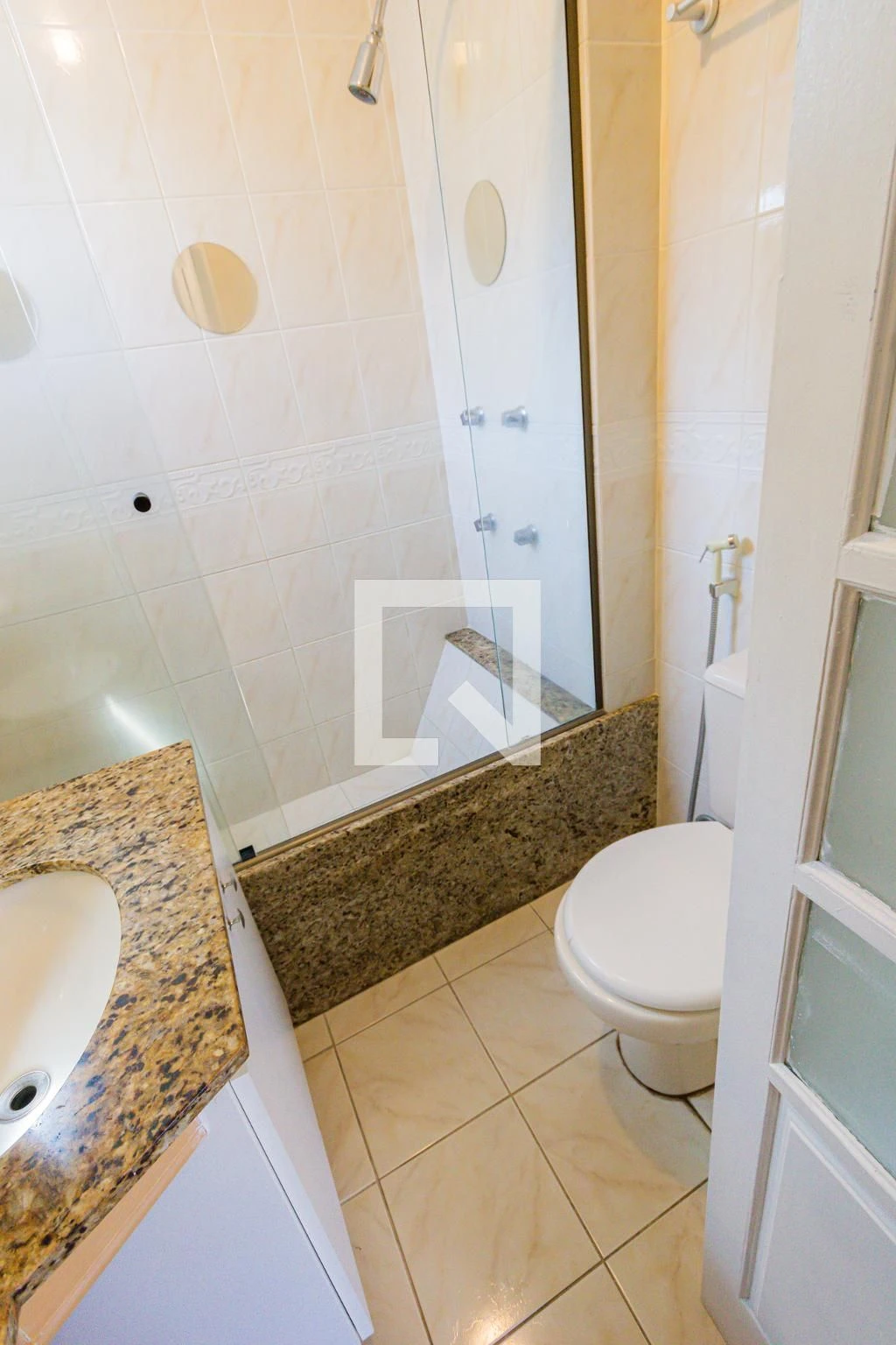 Apartamento com 3 quartos e cozinha fechada a gás — photo 49