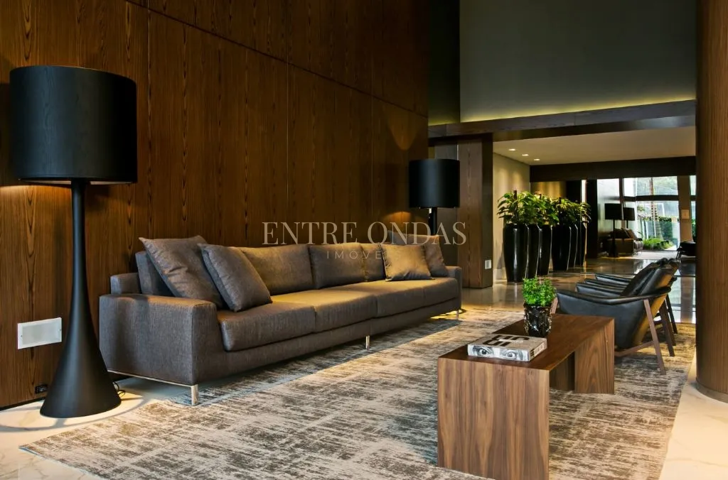 Furnished 2-bedroom apartment with open-plan kitchen — photo 61