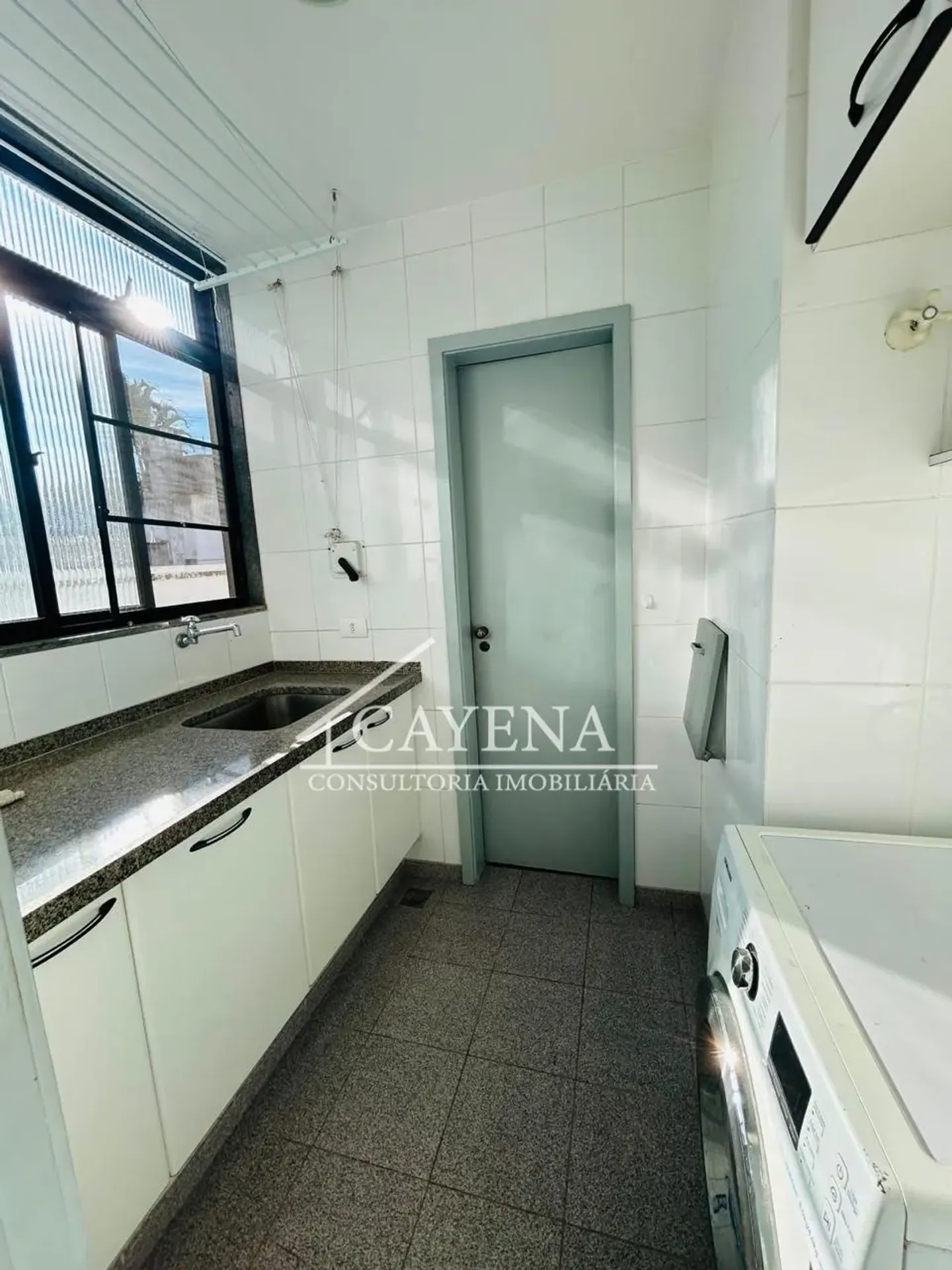 Apartment with 247 m², 3 bedrooms and 4 bathrooms — photo 54