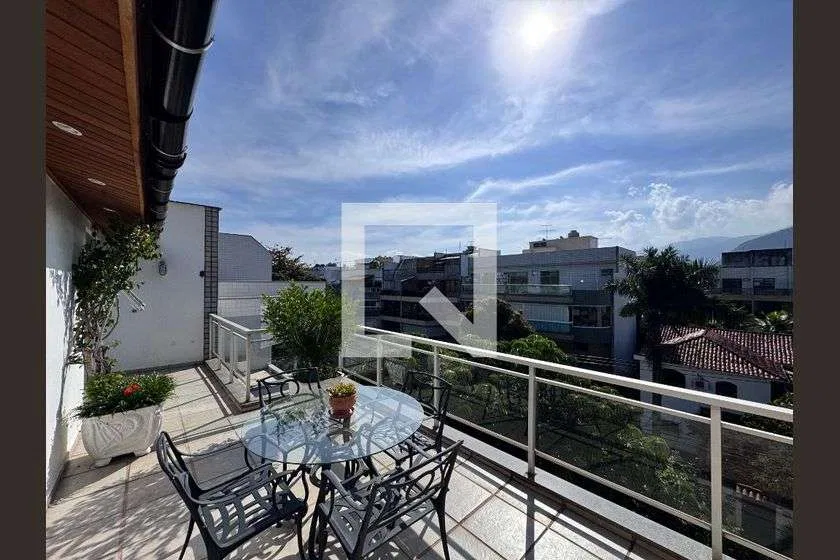 Duplex penthouse with 3 bedrooms and 254 m², 2 parking — photo 11