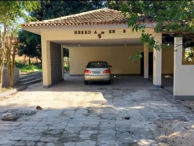 Renovation-needed house with 5 bedrooms, 5 baths — photo 4