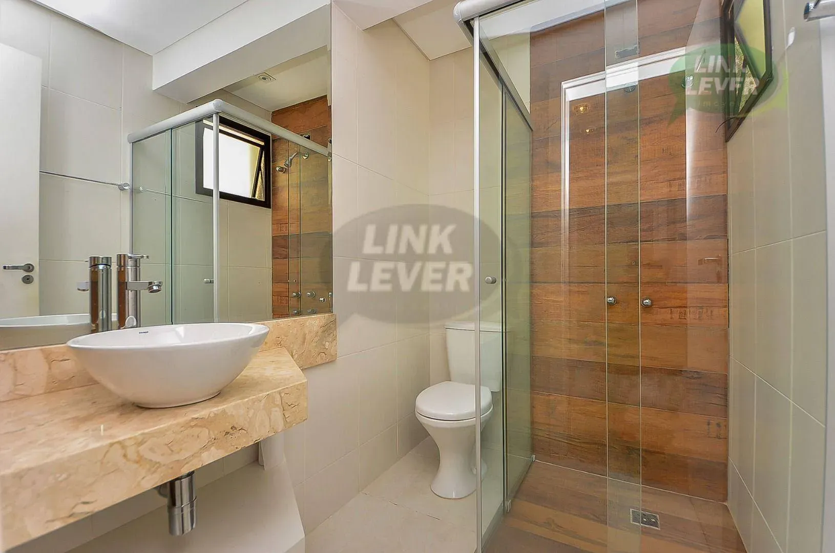 Balcony with a grill in a 3-bedroom apartment, 88 m² — photo 12