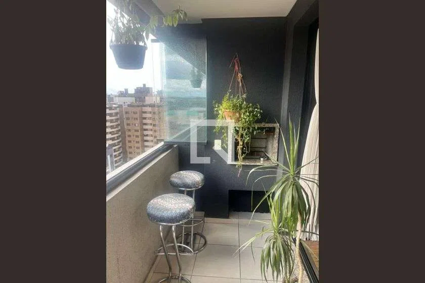 Glass-enclosed balcony in a one-bedroom apartment, 48 m² — photo 22