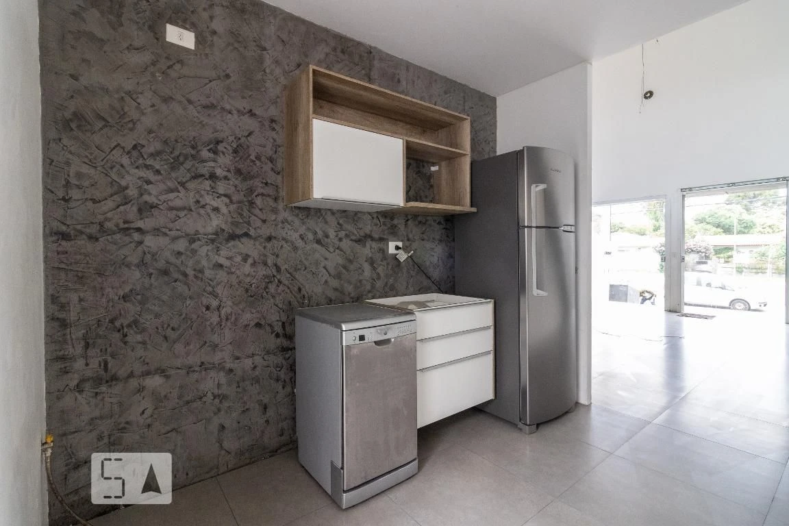 House with 3 bedrooms and 4 bathrooms with a closed kitchen — photo 73