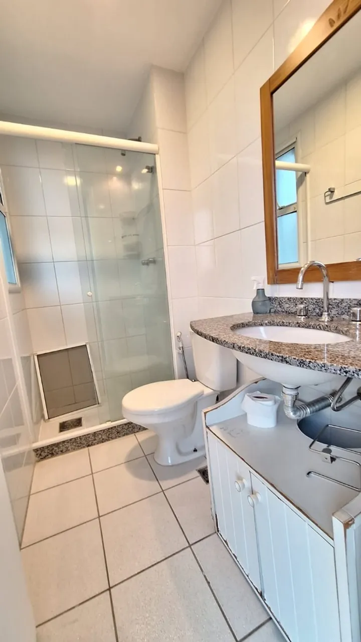 Furnished apartment with 2 bedrooms and 2 bathrooms — photo 18