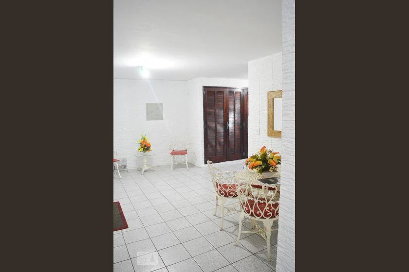 2-bedroom apartment with a closed kitchen and gas stove — photo 35