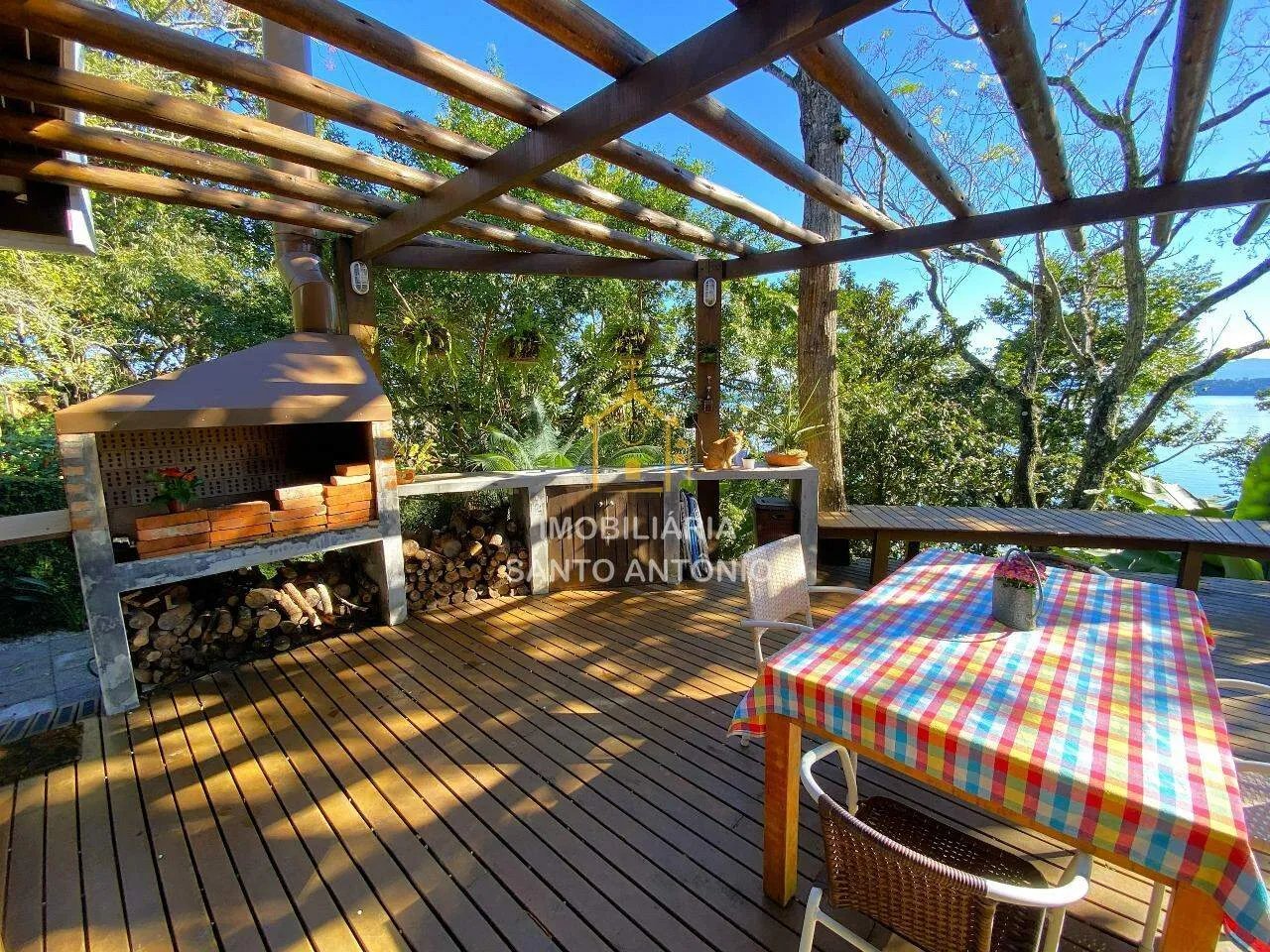 Furnished house with 2 en-suites and private BBQ — photo 15