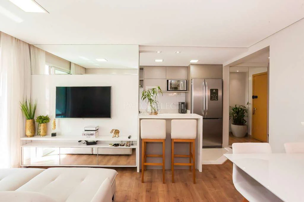 3-bedroom apartment with an open-plan kitchen