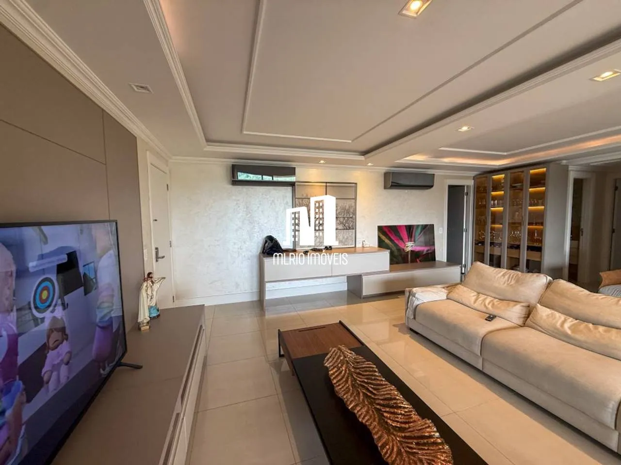 Furnished apartment, 192 m², with a water view — photo 26
