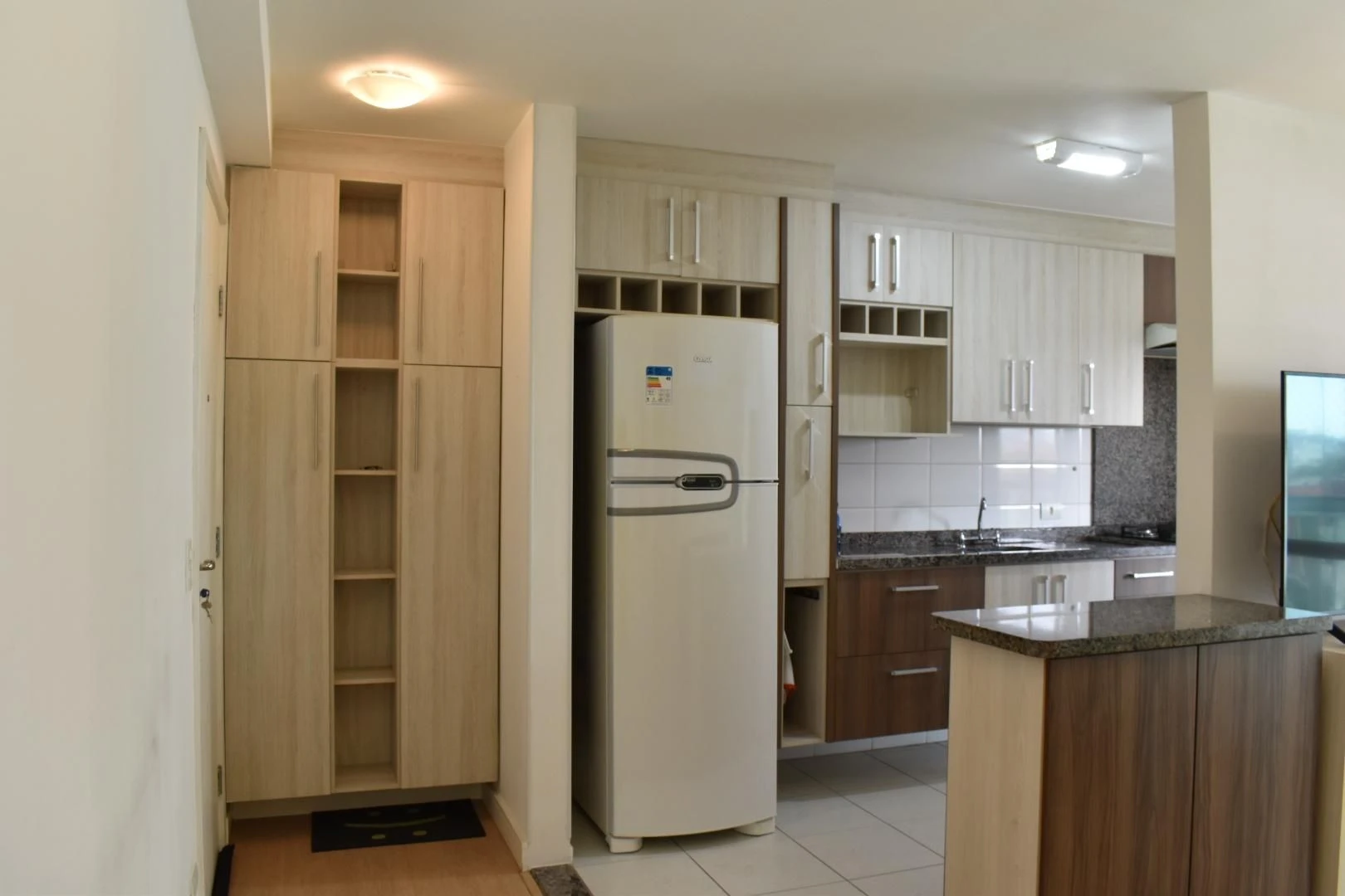 2-bedroom apartment with a home office in Curitiba — photo 7