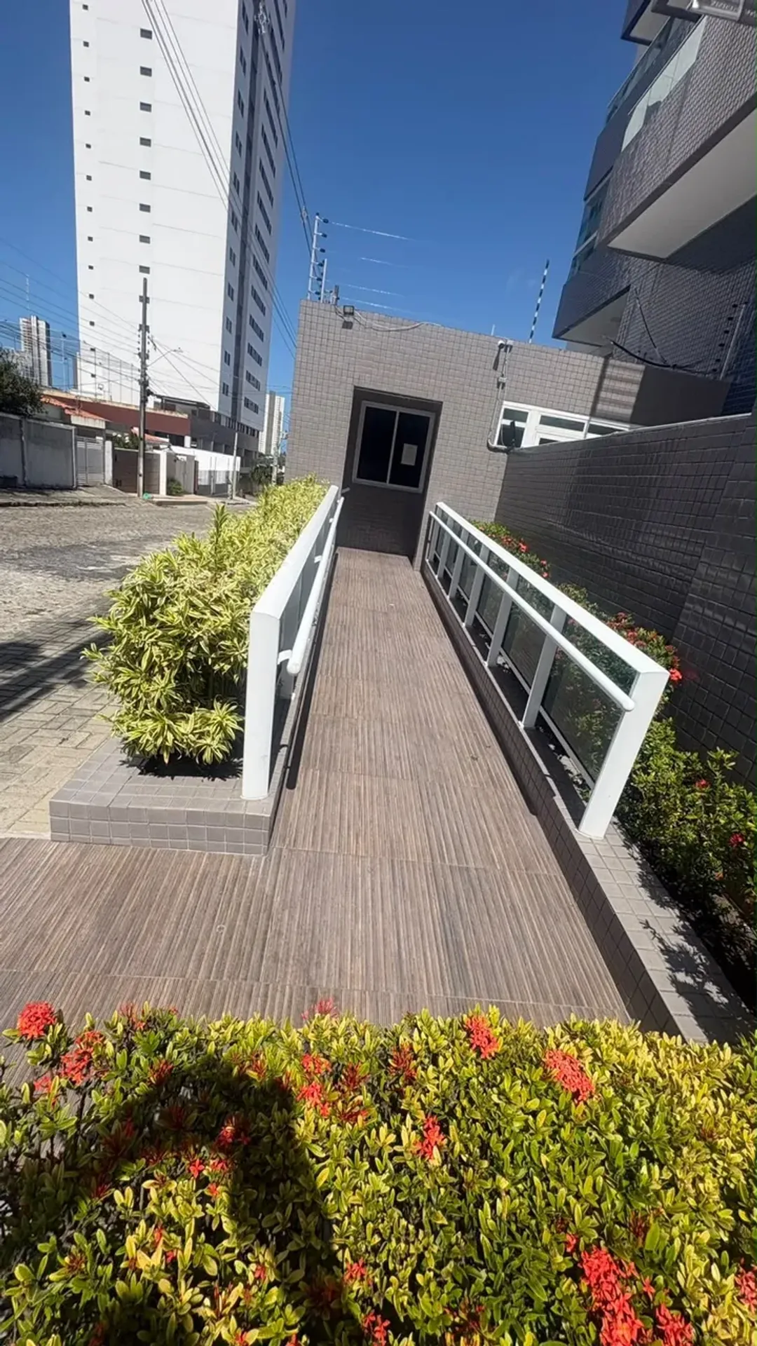 2-bedroom apartment with a dishwasher — photo 20