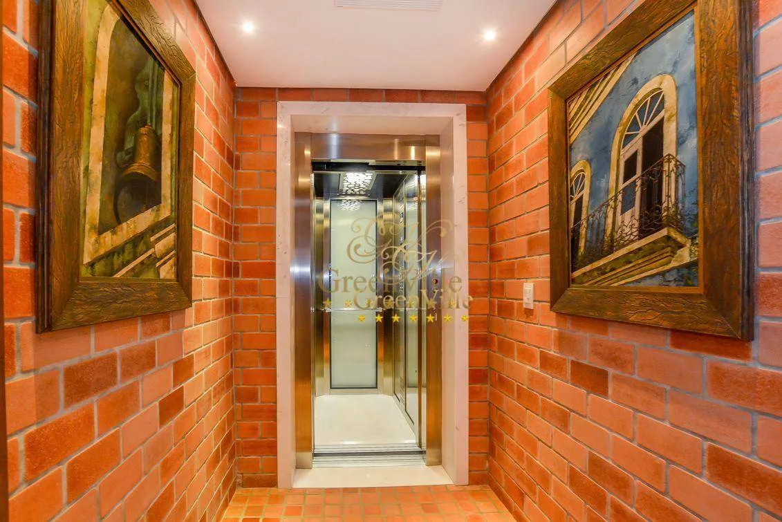 House with 4 en-suite bedrooms and private BBQ — photo 25