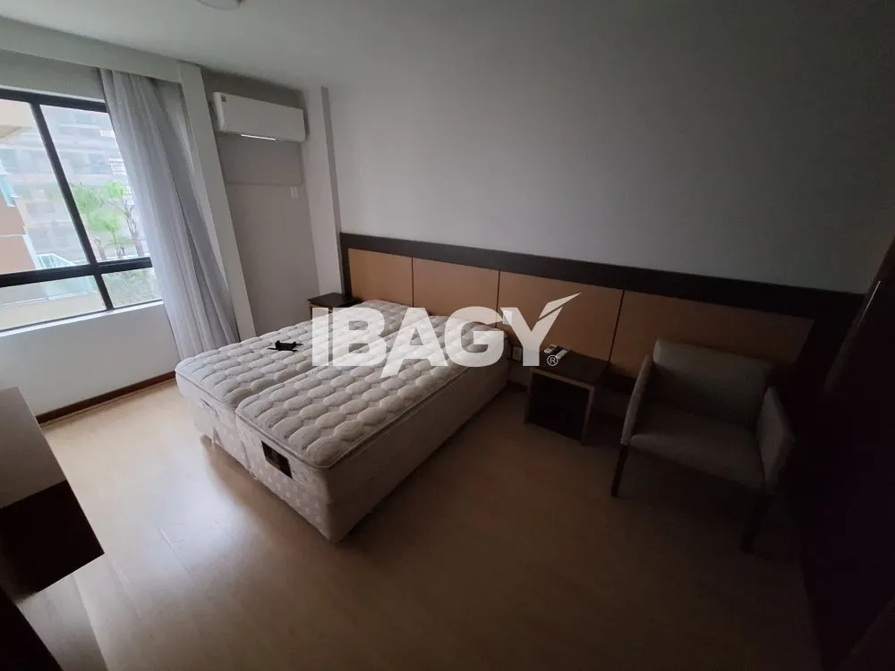 Apartamento de 1 dormitorio con cocina abierta 70 m² — photo 3