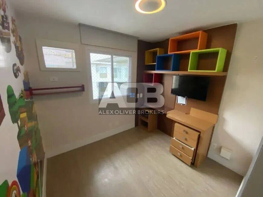 Furnished duplex penthouse with 4 bedrooms and 210 m² — photo 7