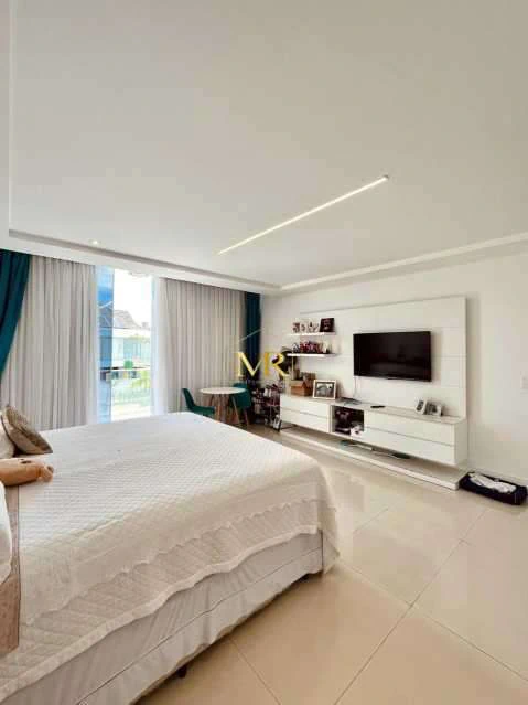 Condominium house with 4 en-suite bedrooms, 340 m² — photo 10