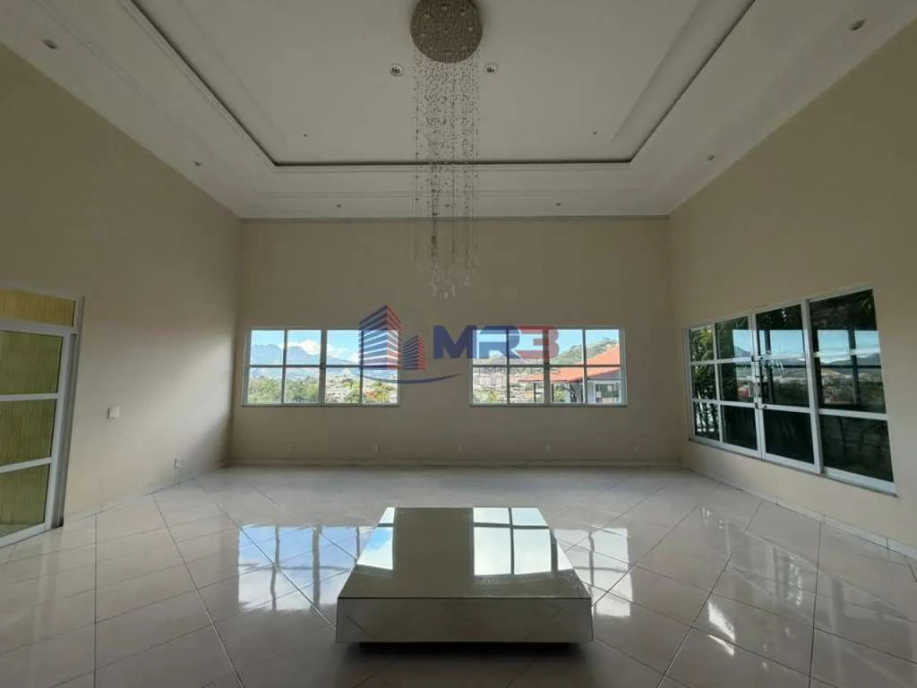 Unfurnished house with 3 en-suite bedrooms and a balcony — photo 8