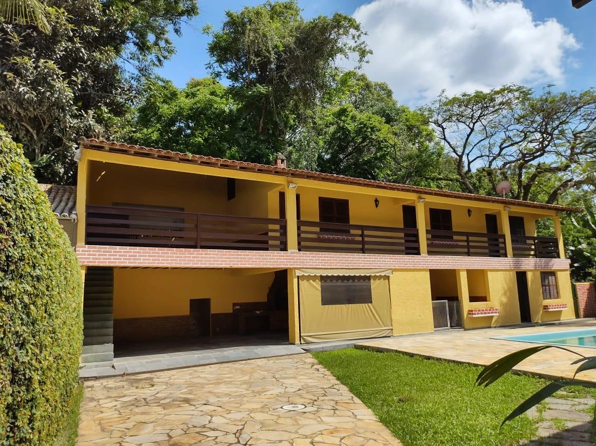 Casa térrea sem mobília com 4 quartos e 6 banheiros — photo 18