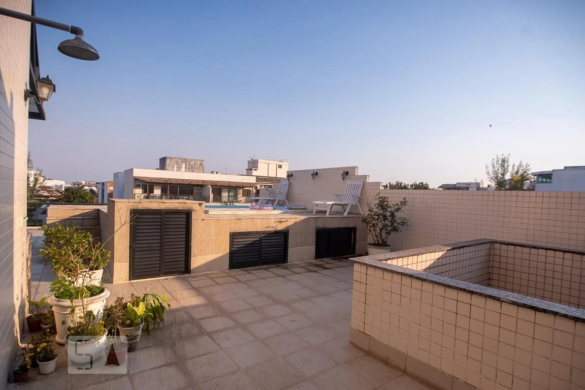 Furnished 3-bedroom apartment with private BBQ — photo 8