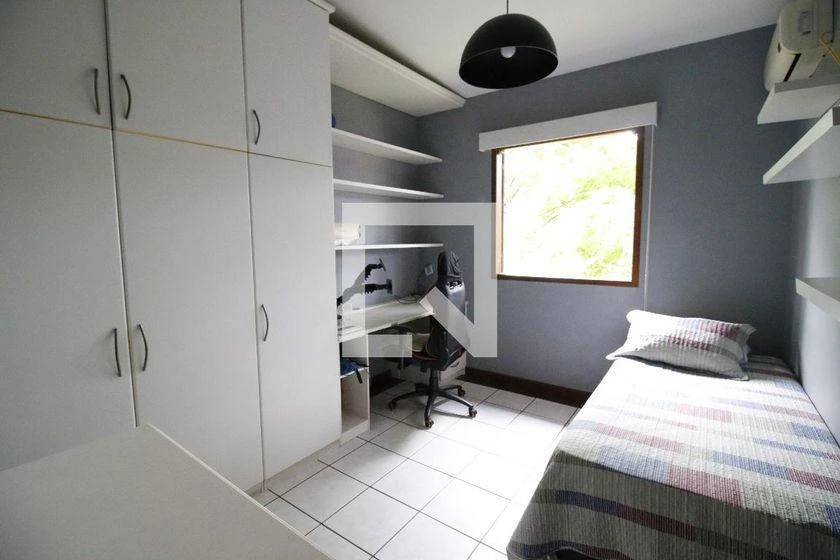 Casa de 700 m² con bañera y vestidor — photo 11