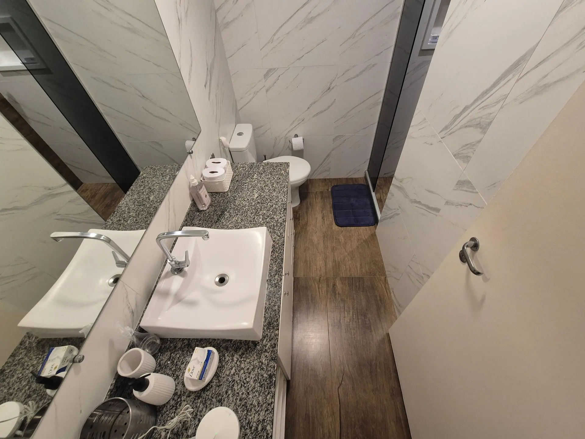 Furnished apartment with 2 en-suite bedrooms and 1 parking — photo 34
