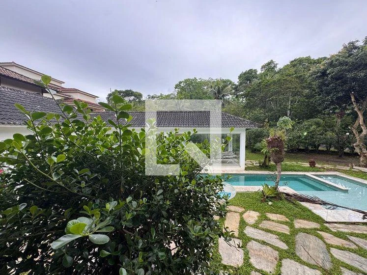 1000 m² house with a washing machine and a bathtub — photo 16
