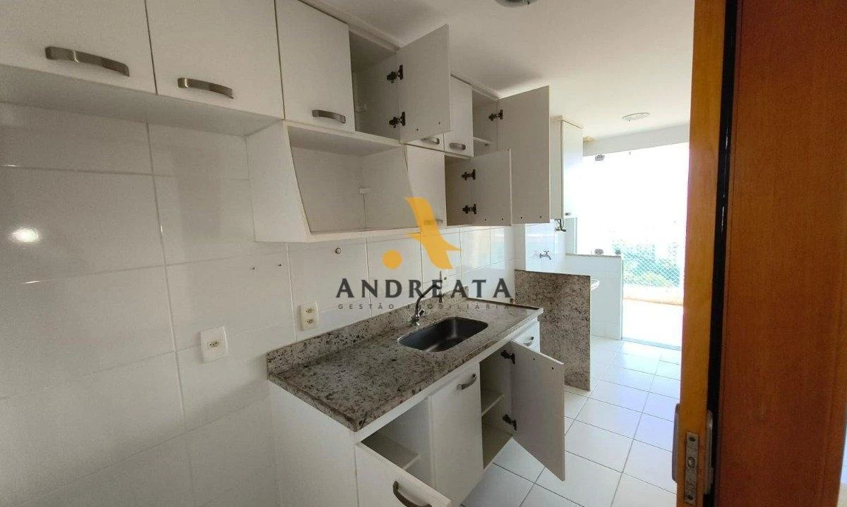 3-bedroom apartment with suite and enclosed balcony — photo 34