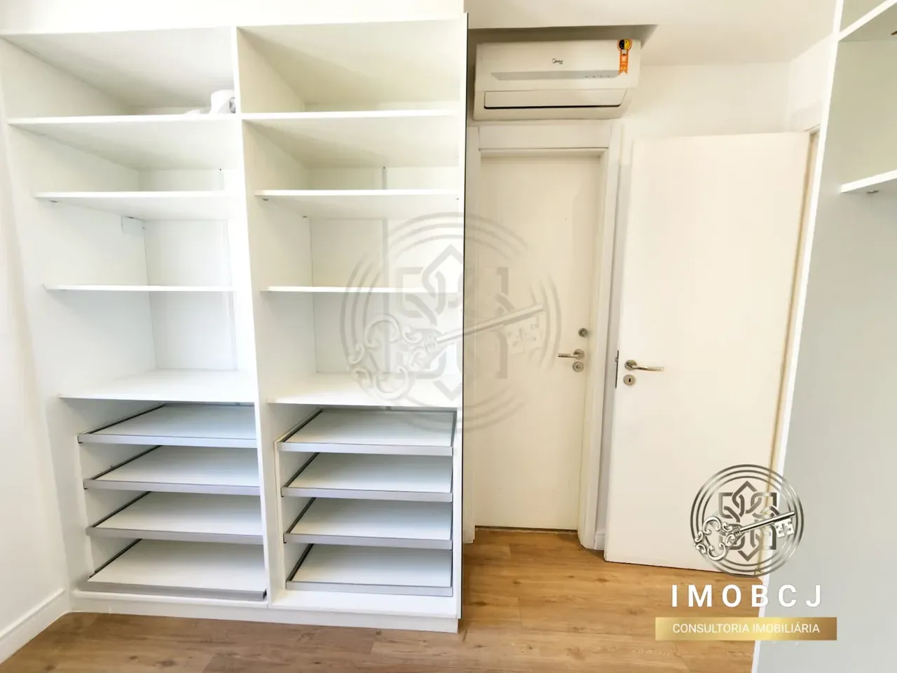 166 m² apartment with 4 bedrooms and private BBQ — photo 32