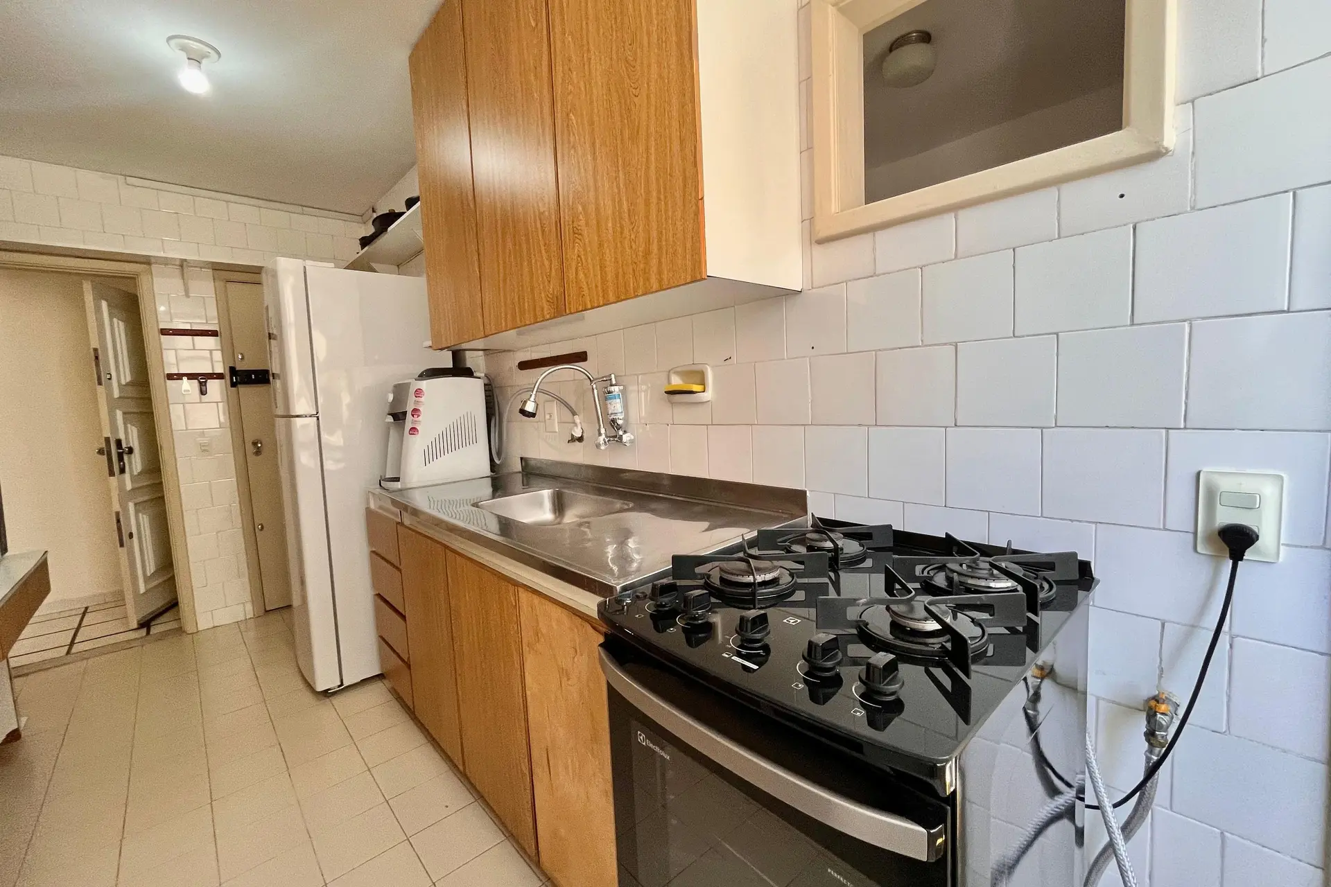 Apartamento mobiliado com 3 quartos e 2 banheiros — photo 8