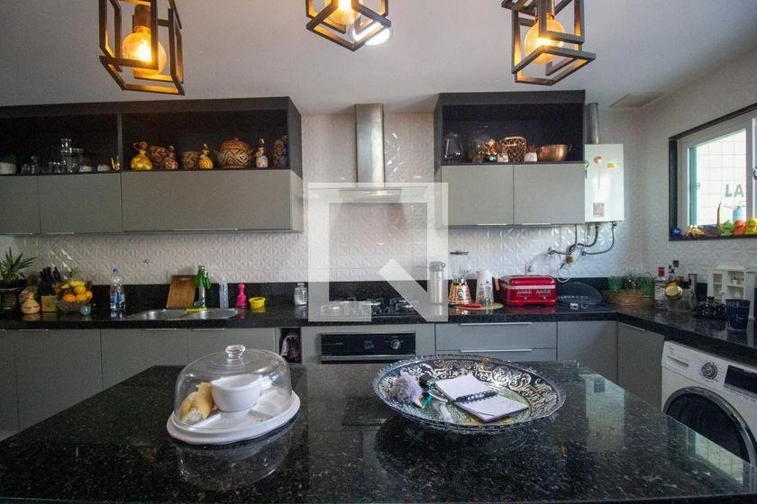 400 m² apartment with 3 en-suite bedrooms and open kitchen — photo 32